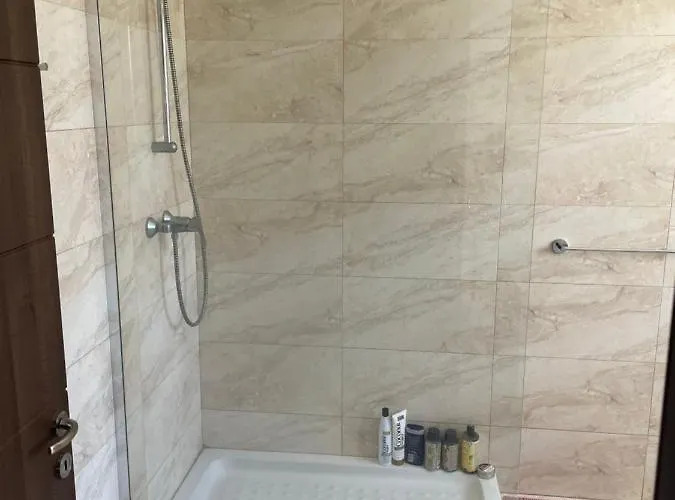 Windjammer - Gozo Seaview & Citadel Charm ホームステイ *