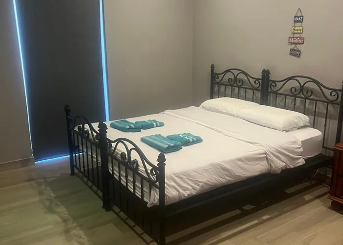 Windjammer - Gozo Seaview & Citadel Charm ホームステイ